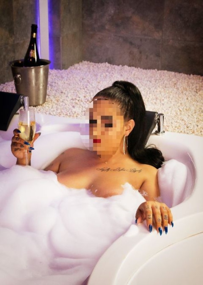 Индивидуалка Дина фото № 2 в городе Магадан