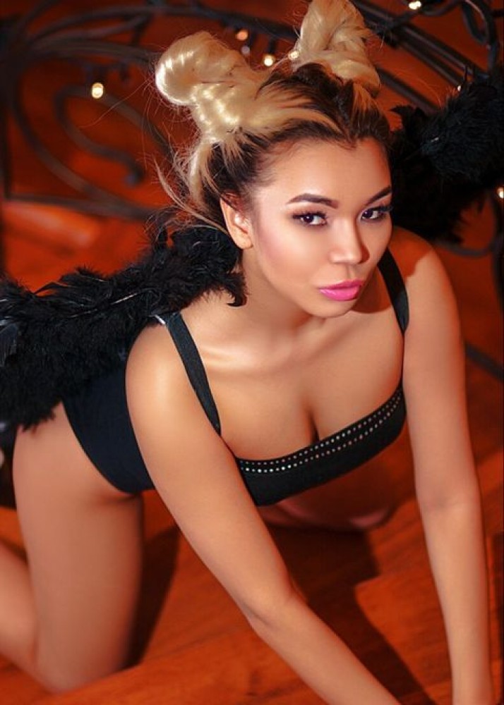 Индивидуалка Эля главное фото в городе Магадан 